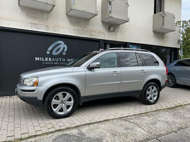 VOLVO XC90 D5 AWD Geartronic Summum