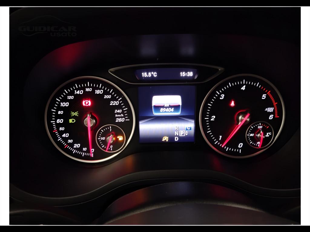 Mercedes-Benz Classe B - T246 - B 200 d Premium Next auto