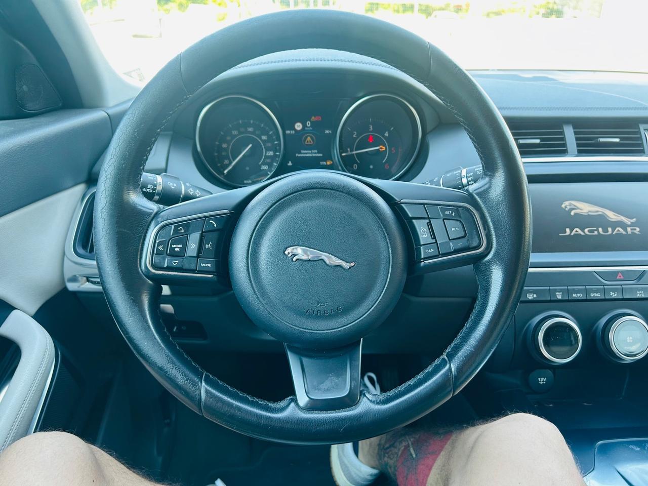 Jaguar E-Pace 2.0D 180 CV AWD aut.