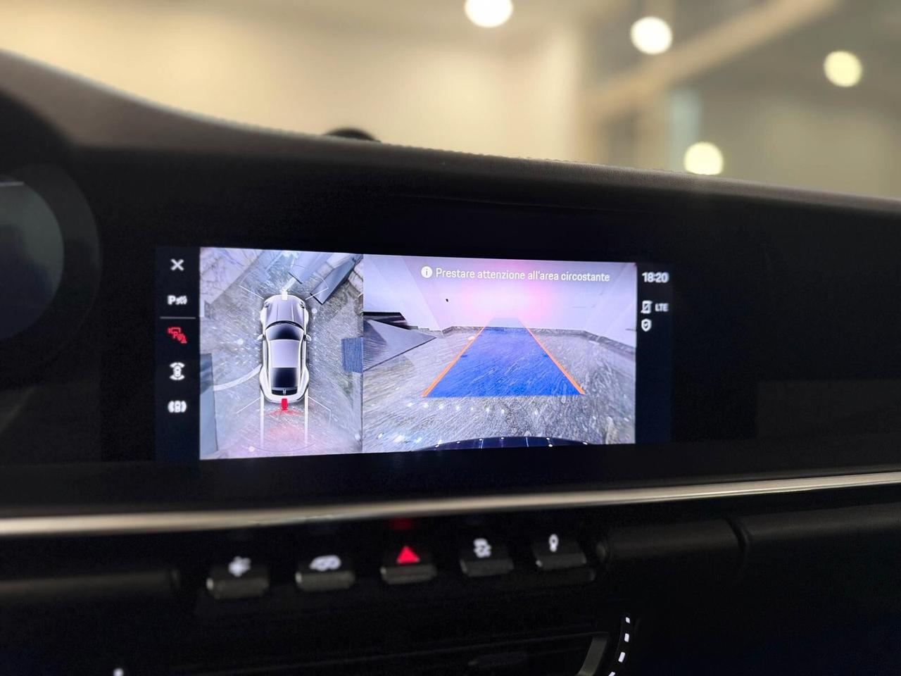 Porsche 911 Carrera 4 GTS