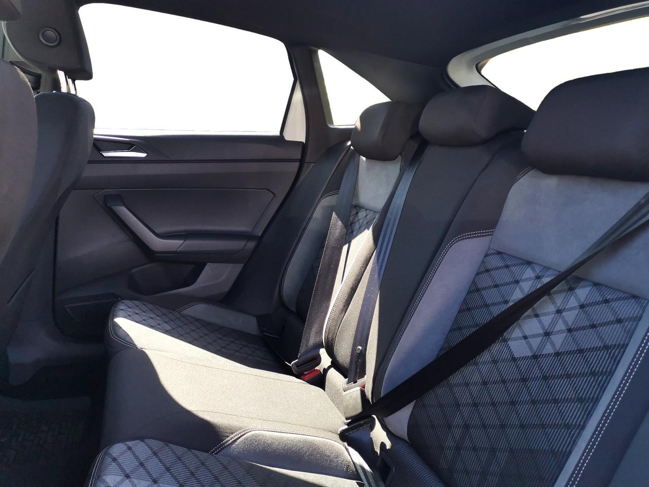 VOLKSWAGEN Taigo - Taigo 1.0 tsi R-Line 110cv