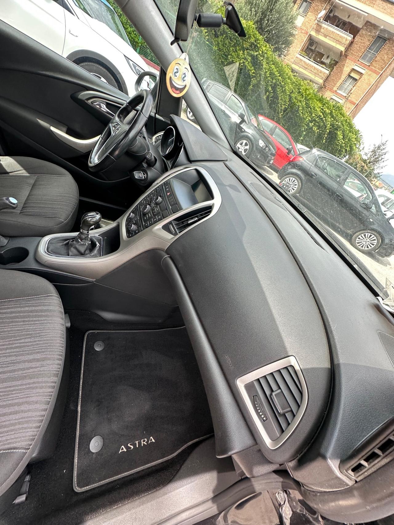 Opel Astra 1.4 Turbo 140CV 5 porte GPL Tech Cosmo