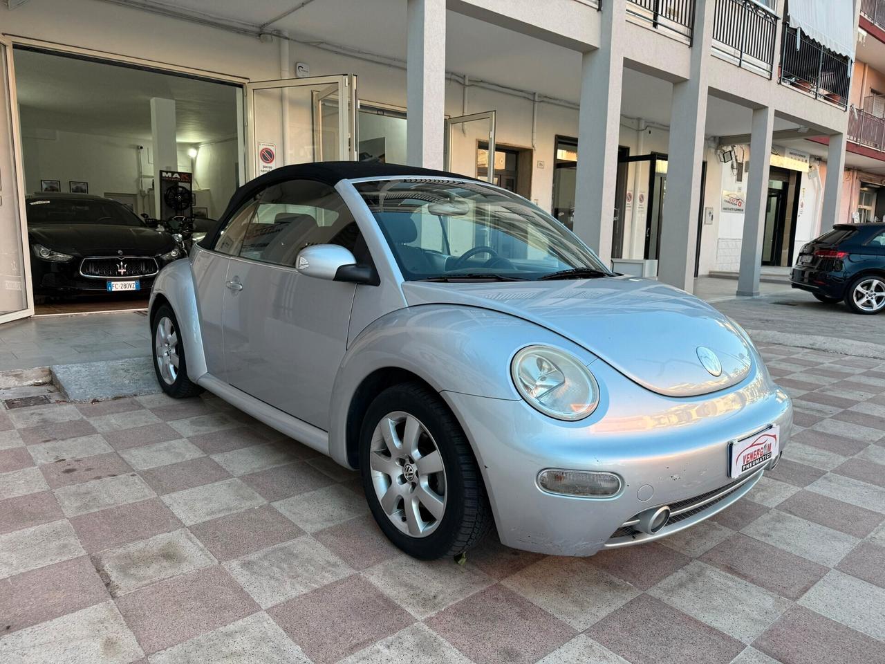 Volkswagen New Beetle 1.6 102CV Cabrio