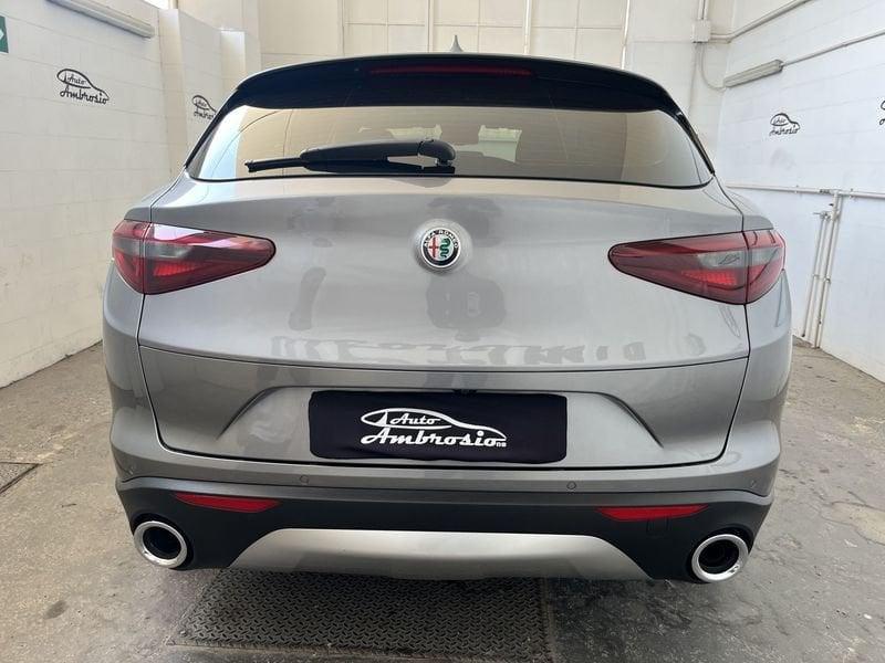 Alfa Romeo Stelvio 2.2 Turbodiesel 190 CV AT8 Q4 tua da 260,00 al mese