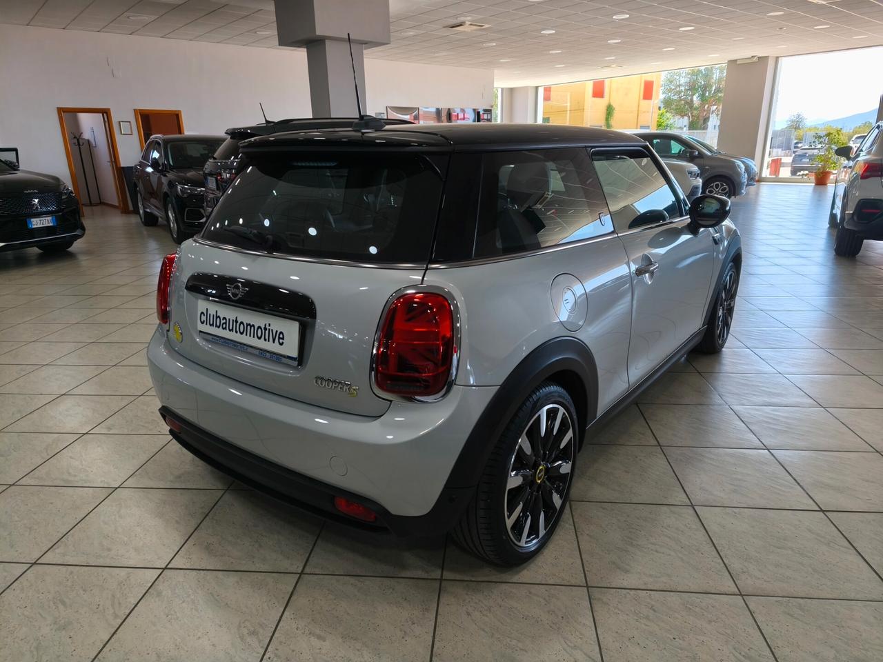 Mini Full Electric Cooper SE Yours