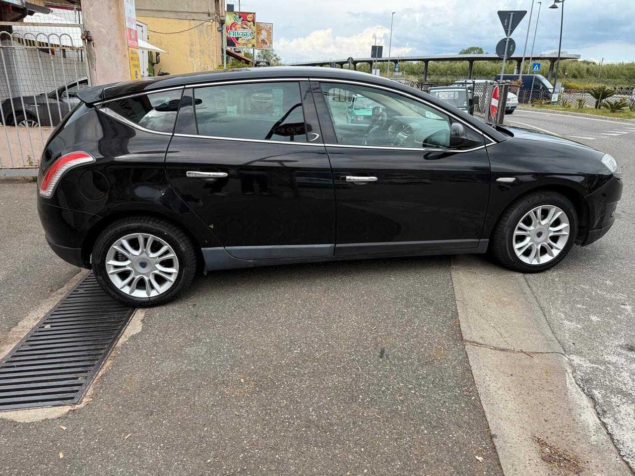 Lancia Delta 1.6 MJT DPF Gold