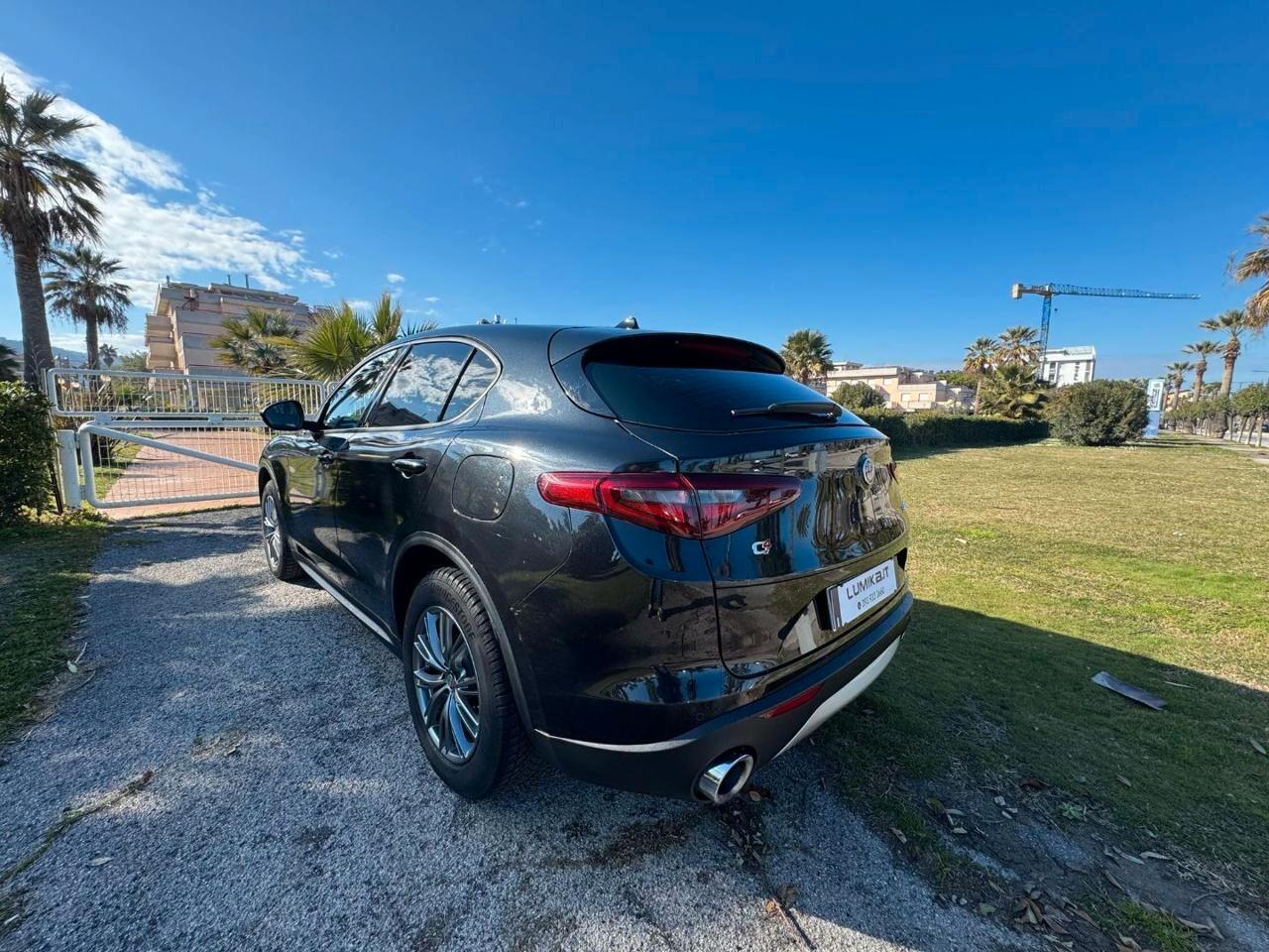 Alfa Romeo Stelvio 2.2 Turbodiesel 180 CV AT8 Q4 Business