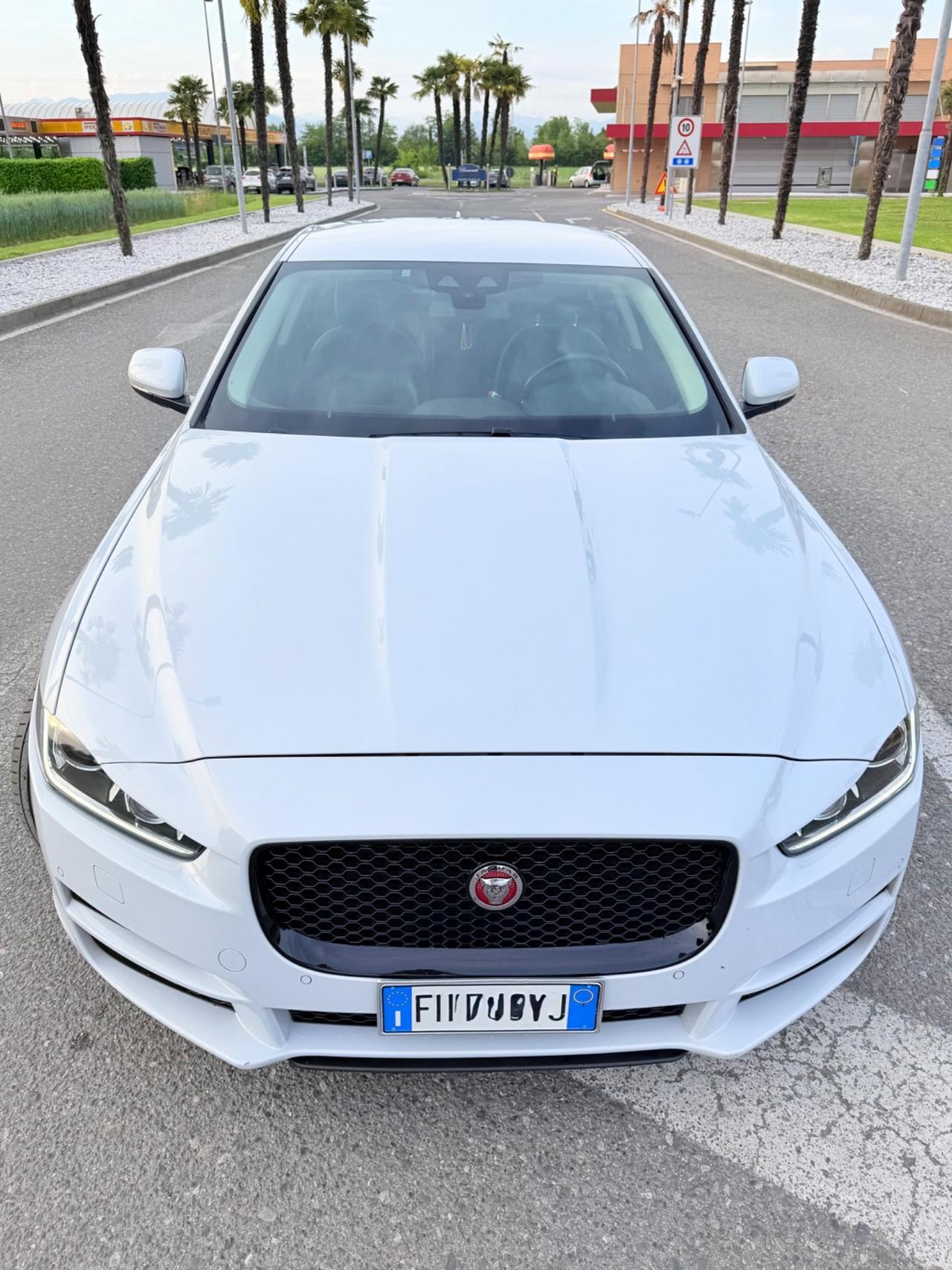 Jaguar XF 2.0 D 180 CV AWD aut. Portfolio