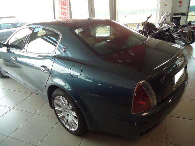 MASERATI Quattroporte 4.2 V8