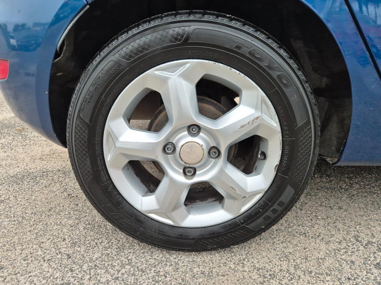Ford Fiesta RESTAYLING 1.4 TDCi 5p. Titanium