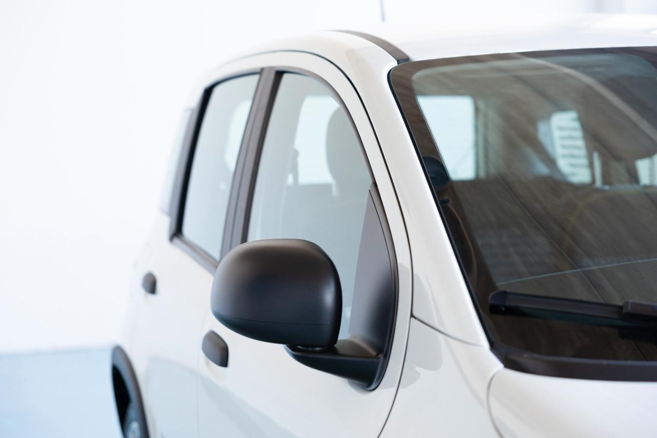 Fiat Panda 1.0 FireFly S&S Hybrid Pandina IVA ESPOSTA