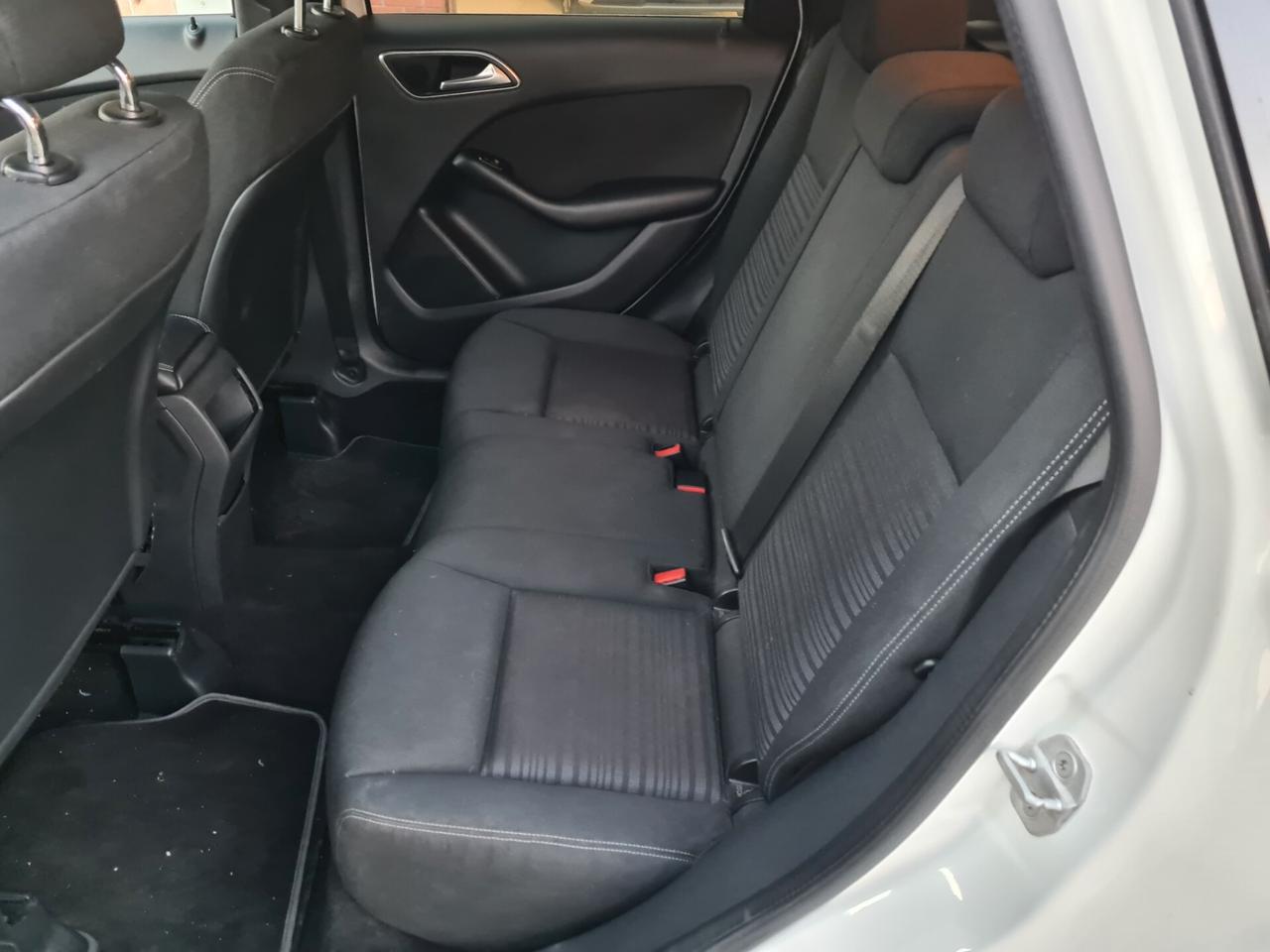 Mercedes-benz B 200 BlueEFFICIENCY Executive