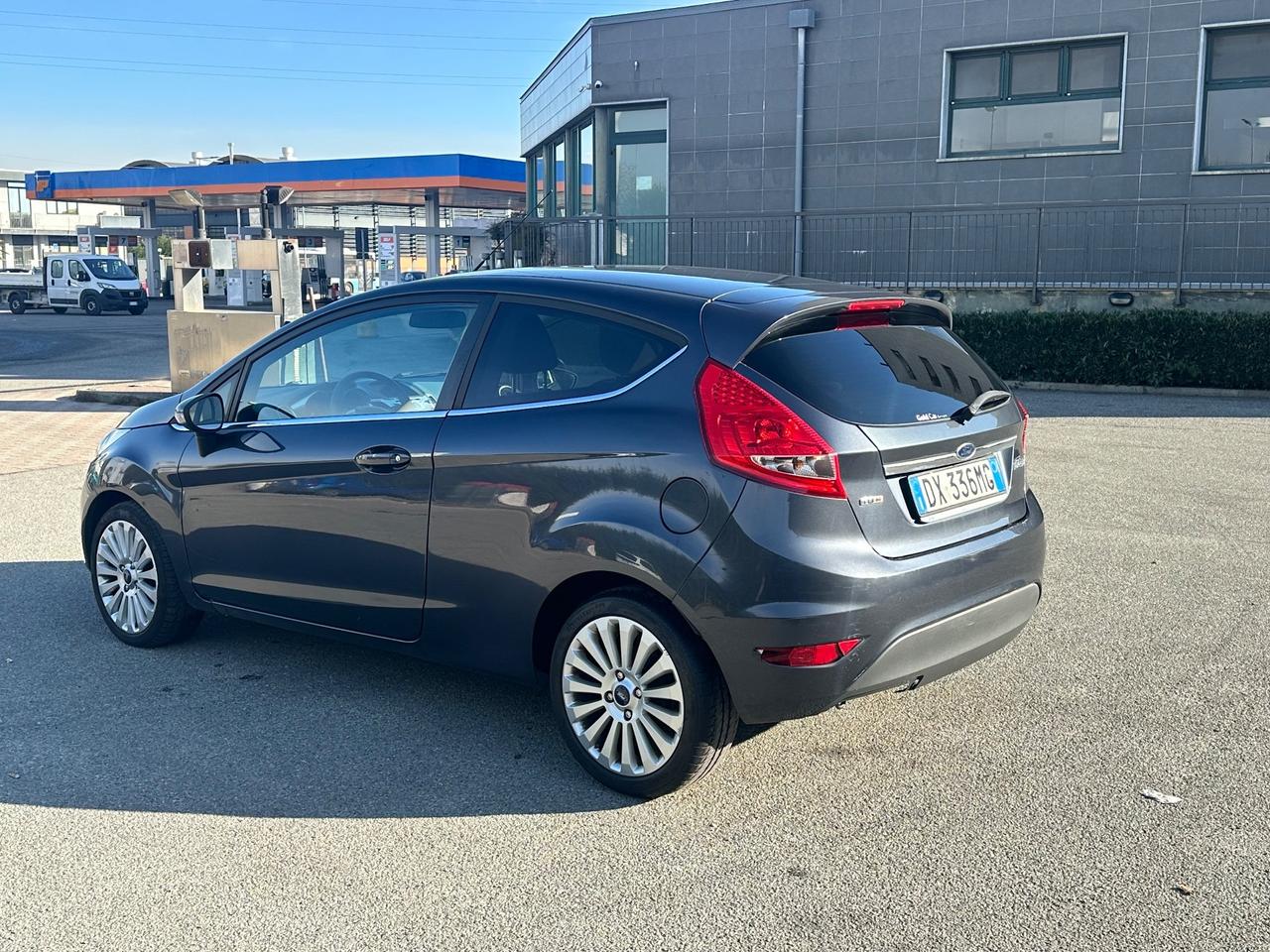 Ford Fiesta 1.4 TDCi 68CV 3 porte Titanium