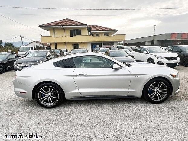 Ford mustang navi camera perfetta