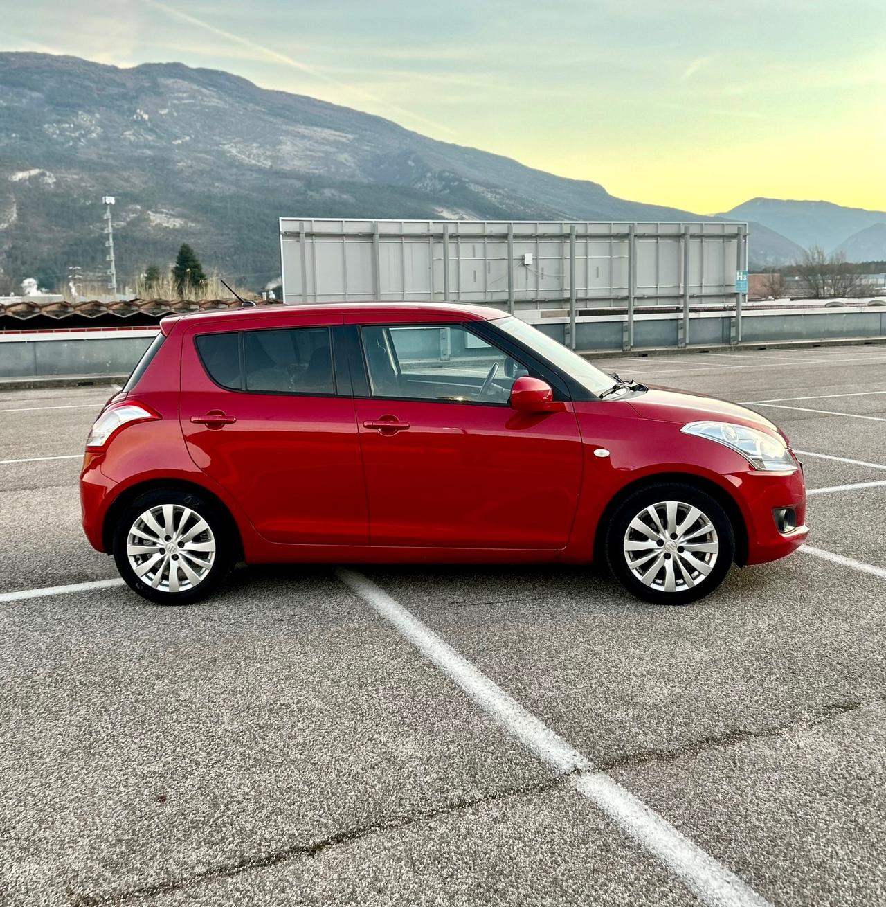Suzuki Swift 5p GL Top Red Edition Neopatentati