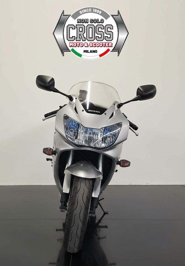 HONDA CBR 900 RR Fireblade - ANNO 2002