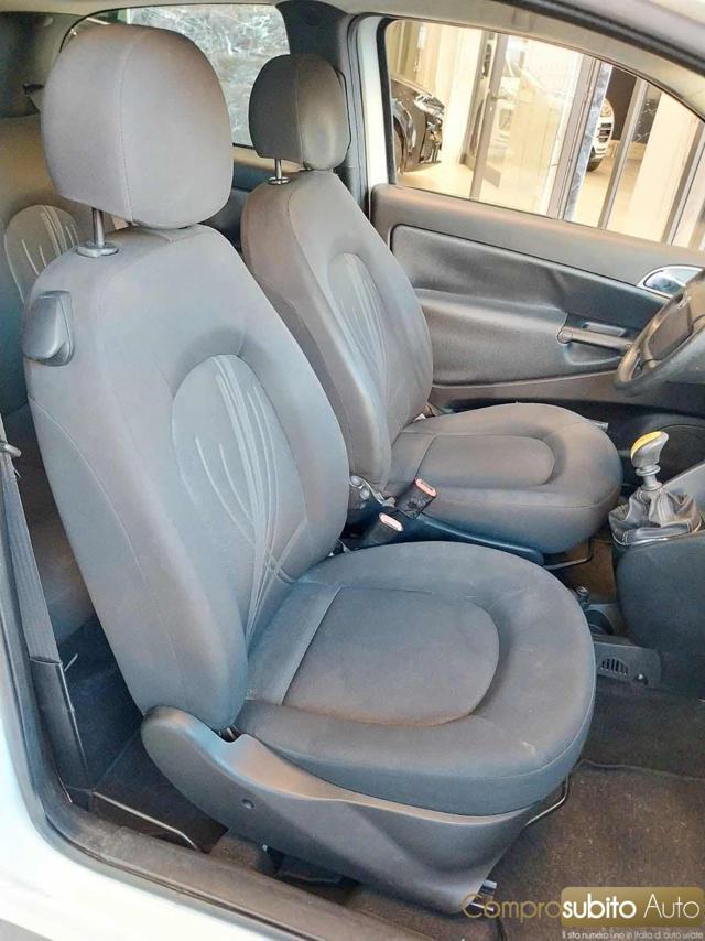 LANCIA Ypsilon 1.2 69 CV Unyca