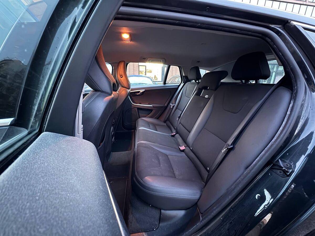 Volvo V60 V60 2.0 D4 ved (d3) Momentum geartronic