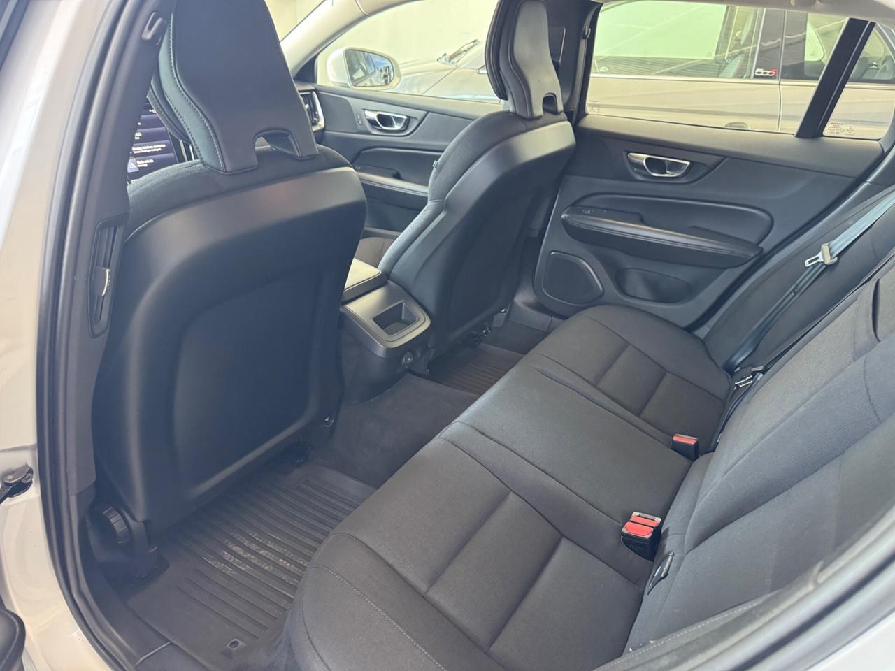 Volvo V60 aut. Momentum Business Pro