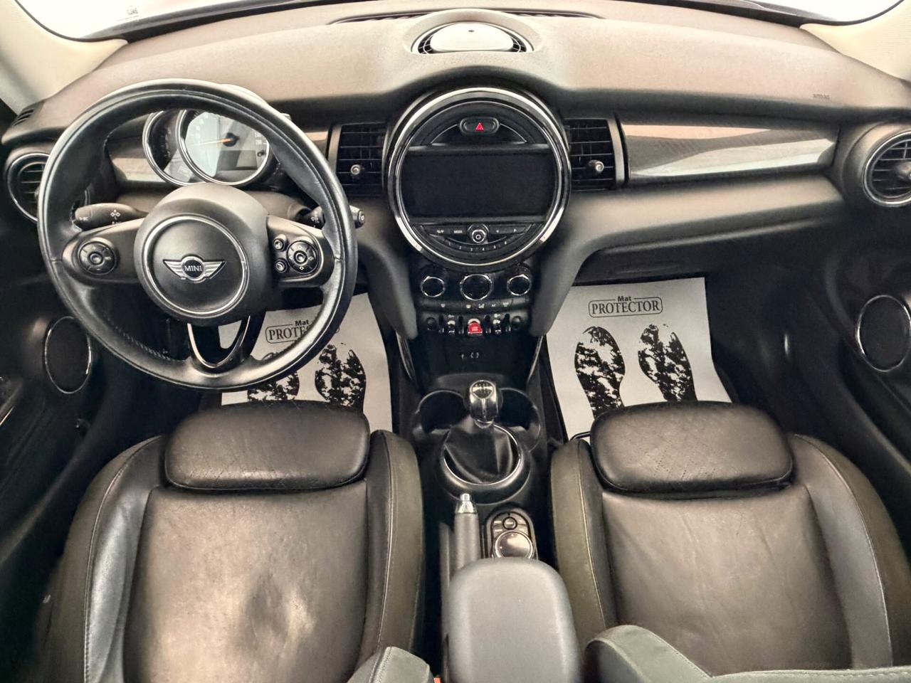 Mini Cooper D 1.5 3p - NEOPATENTATI - TAGLIANDI MINI