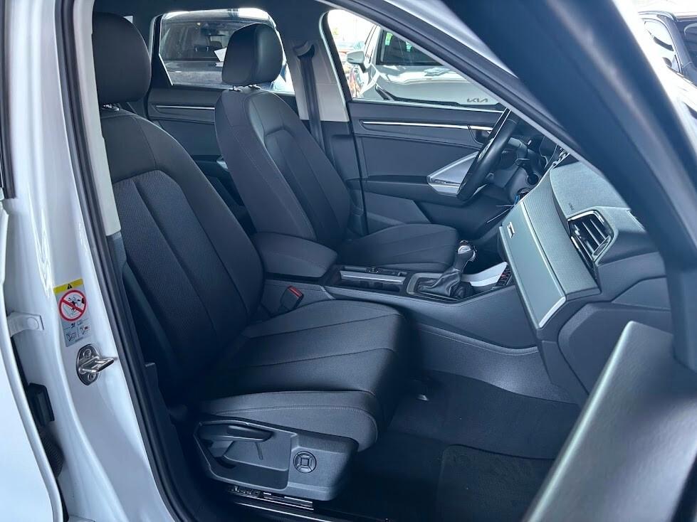 Audi Q3 35 TFSI S tronic Business Advanced MHEV