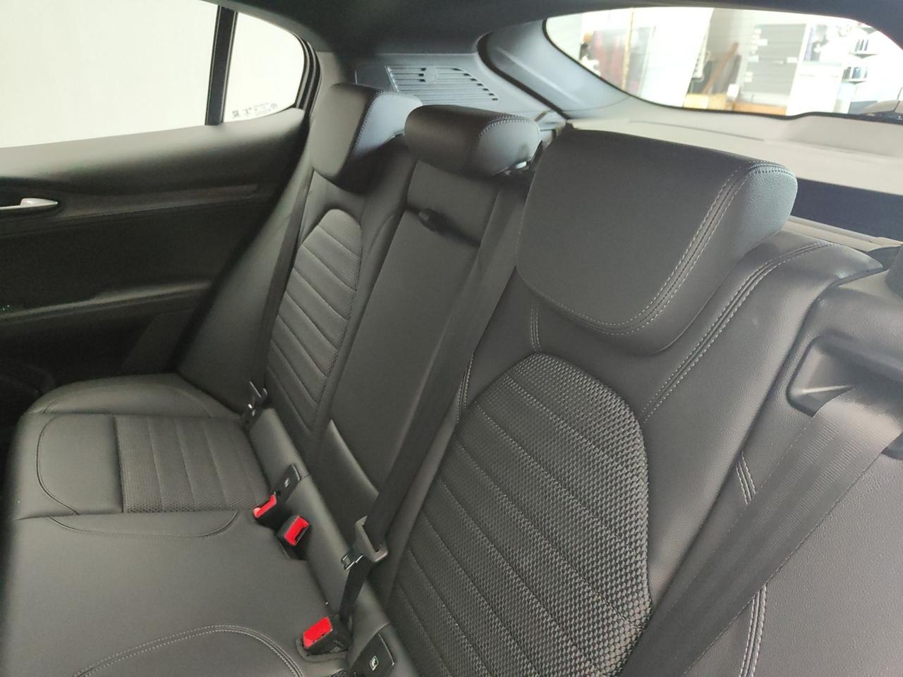 ALFA ROMEO Stelvio 2023 2.2 TD 210CV SPRINT AT8 Q4