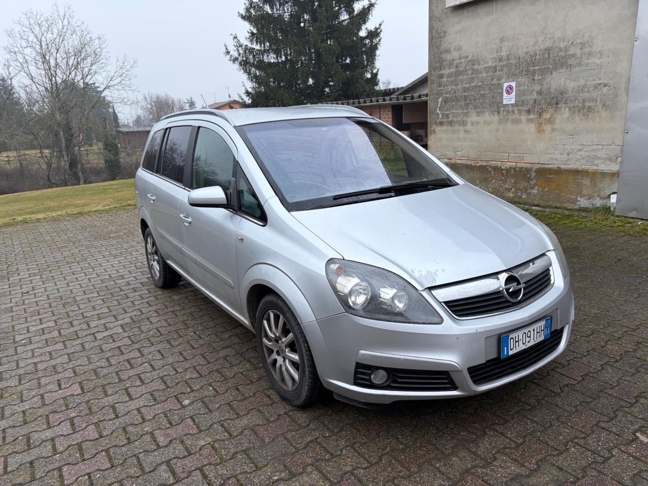 Opel Zafira 7 POSTI METANO DI SERIE