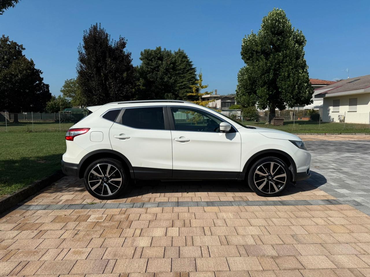 Nissan Qashqai 1.6 dCi 2WD Tekna full optional