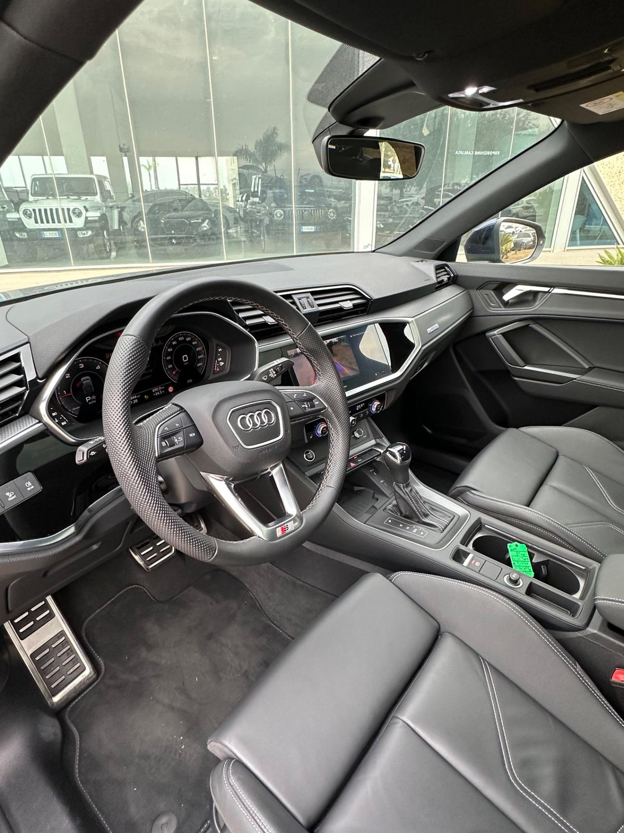 Audi Q3 spb 35 Sline possibilità noleggio no scoring