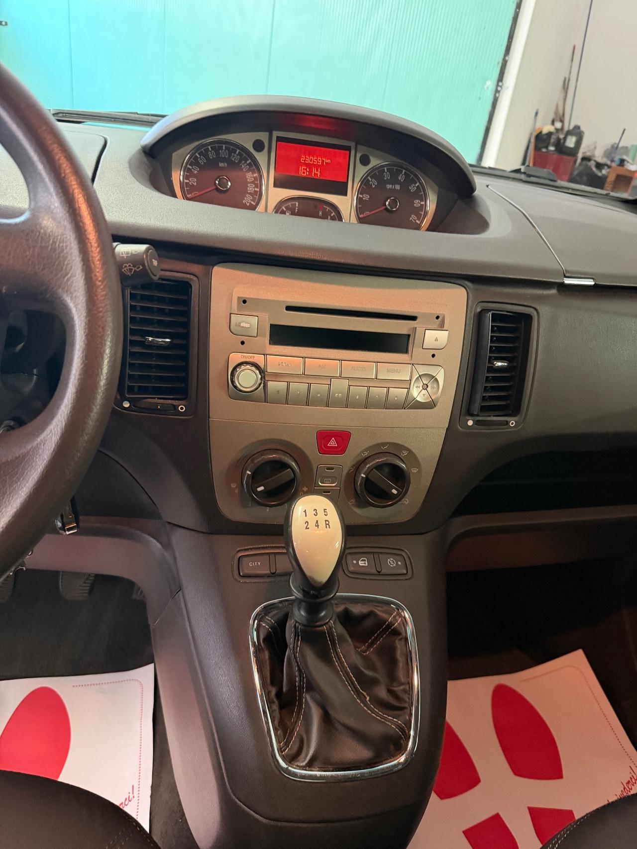 Lancia MUSA 1.6 Multijet S&S Oro
