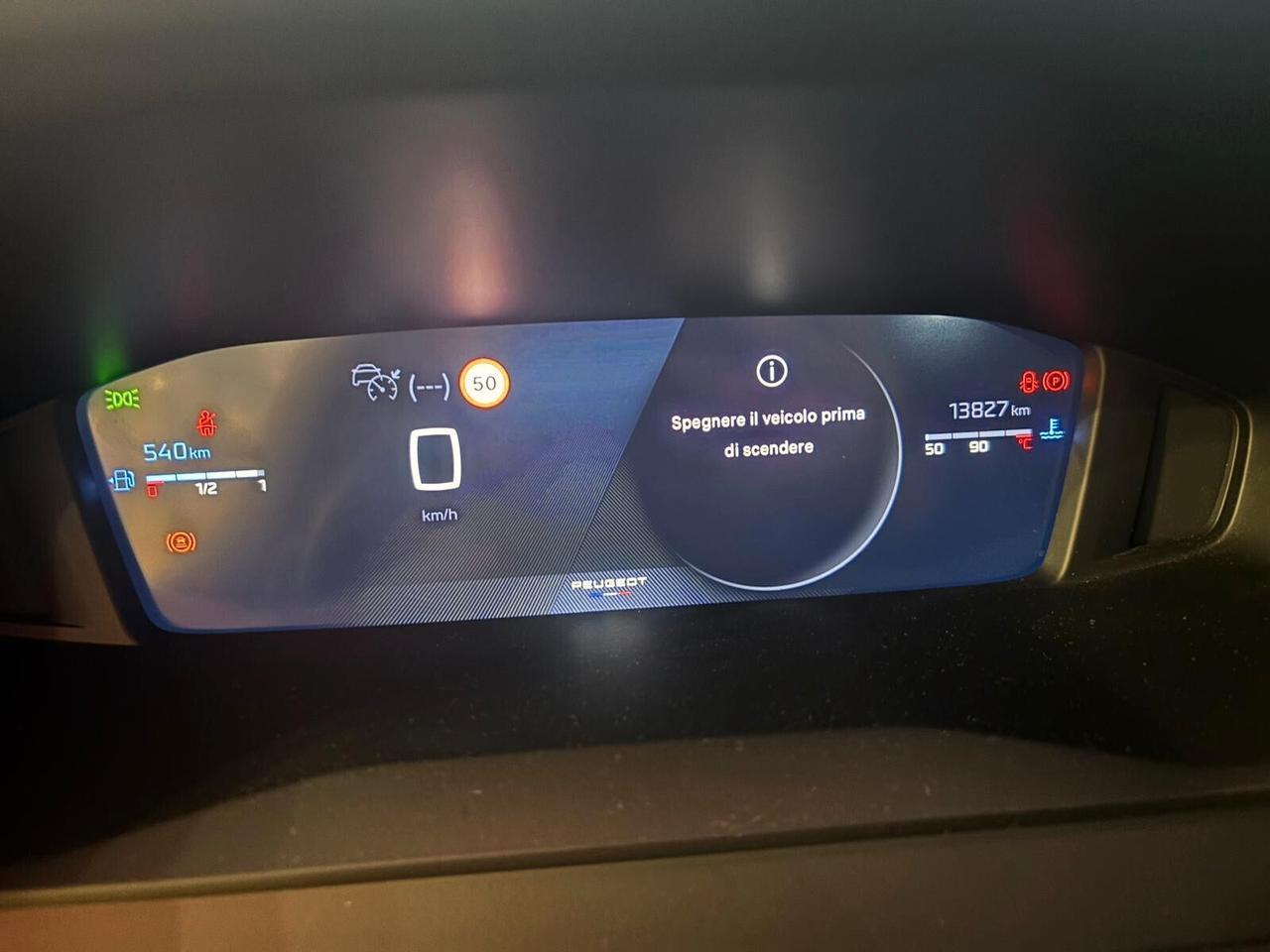 Peugeot 2008 PureTech 130 S&S EAT8 Allure, vettura iva esposta