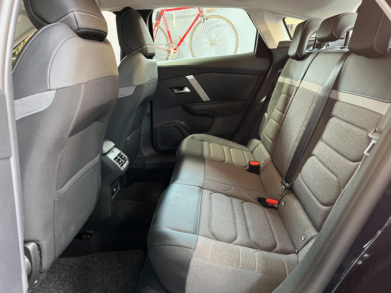Citroen C4 1.2cc PURETECH 130cv PLUS - SOLO 4.500KM