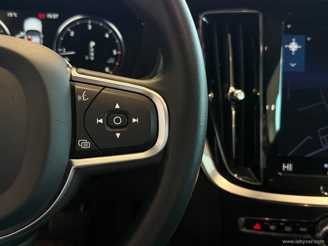 VOLVO V60 D3 Momentum Business