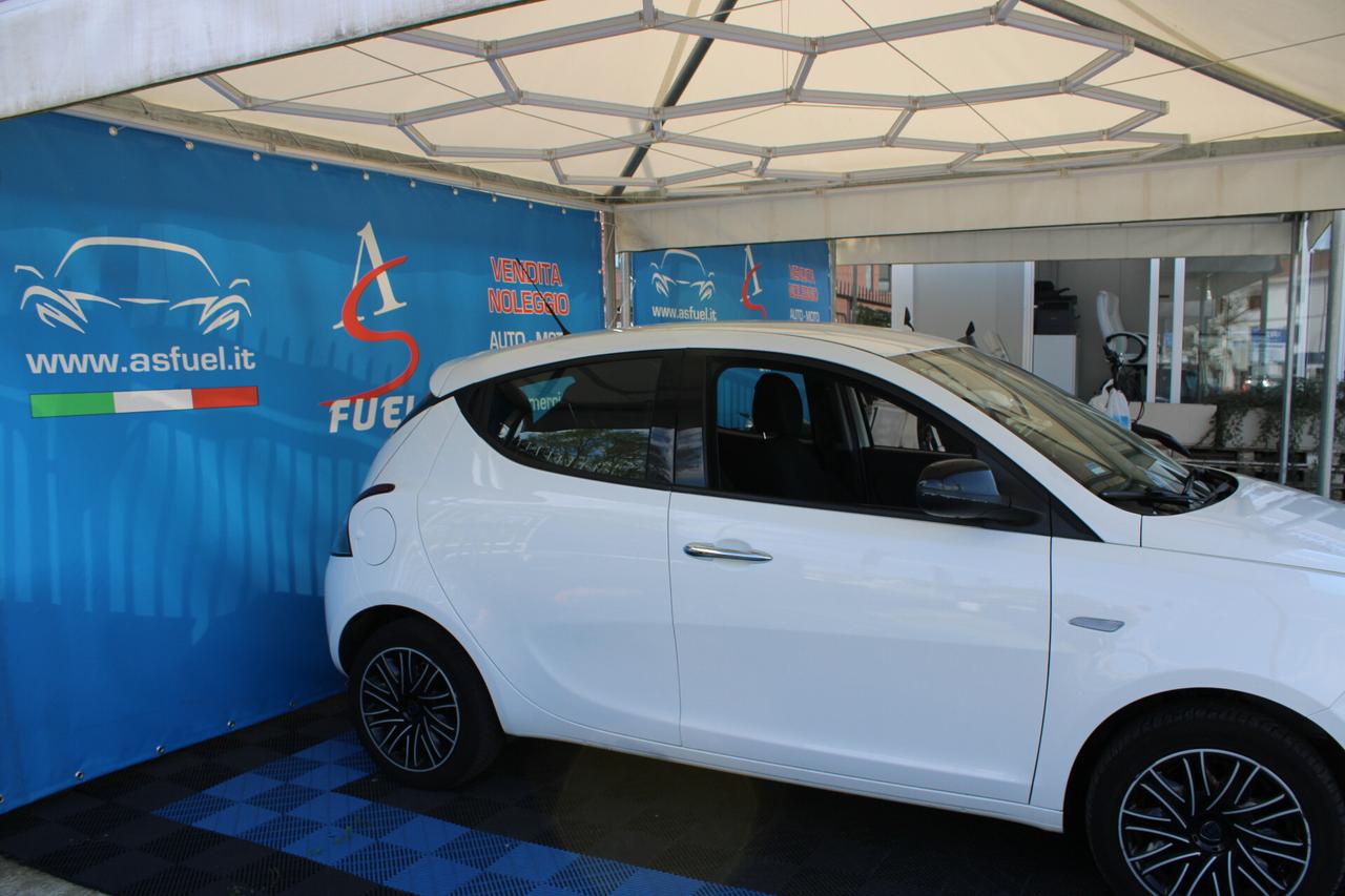 Lancia Ypsilon 1.2 69 CV 5 porte S&S Gold