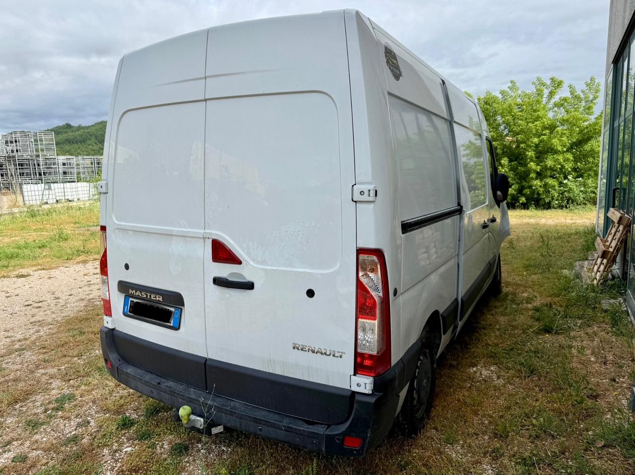 Furgone Renault master 2.3 DCi 145cv INCIDENTATO