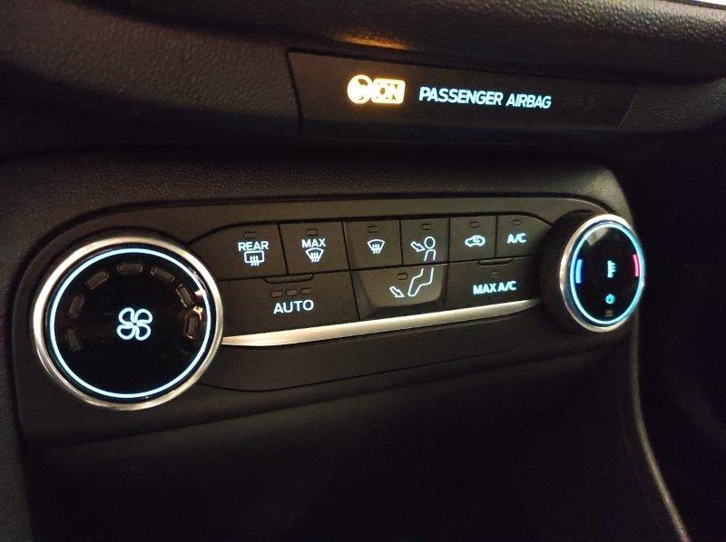 FORD Fiesta 7ª serie - Fiesta 1.1 75 CV 5 porte Titanium