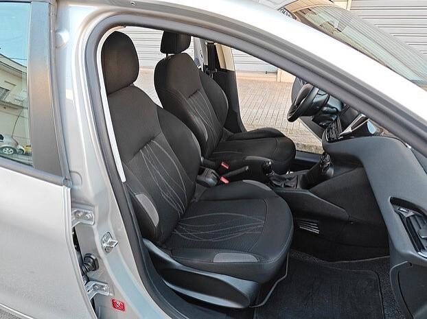 PEUGEOT 208 1.4 HDi 68 CV 5 porte - 2014