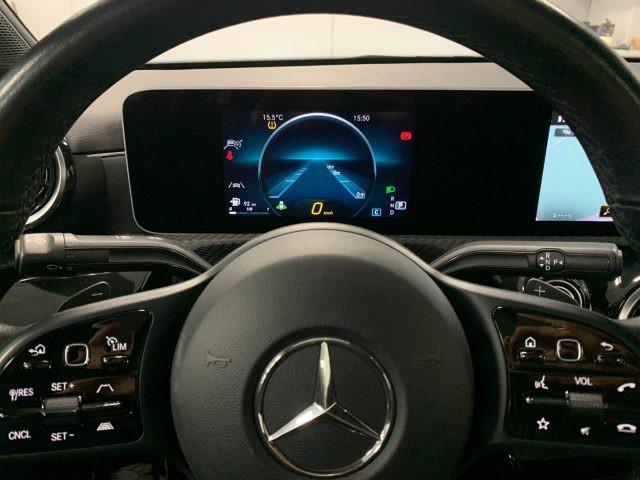 MERCEDES-BENZ CLA 180 d Coupe Tetto Apribile Automatico Sport