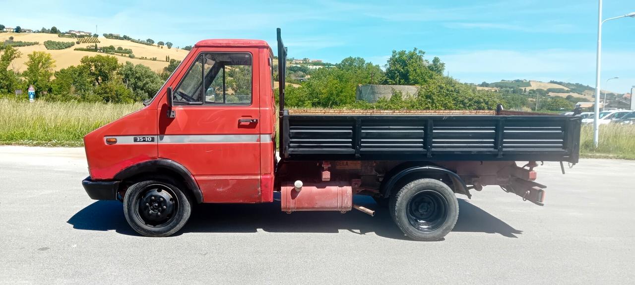 Iveco daily 35.8 ribaltabile trilaterale