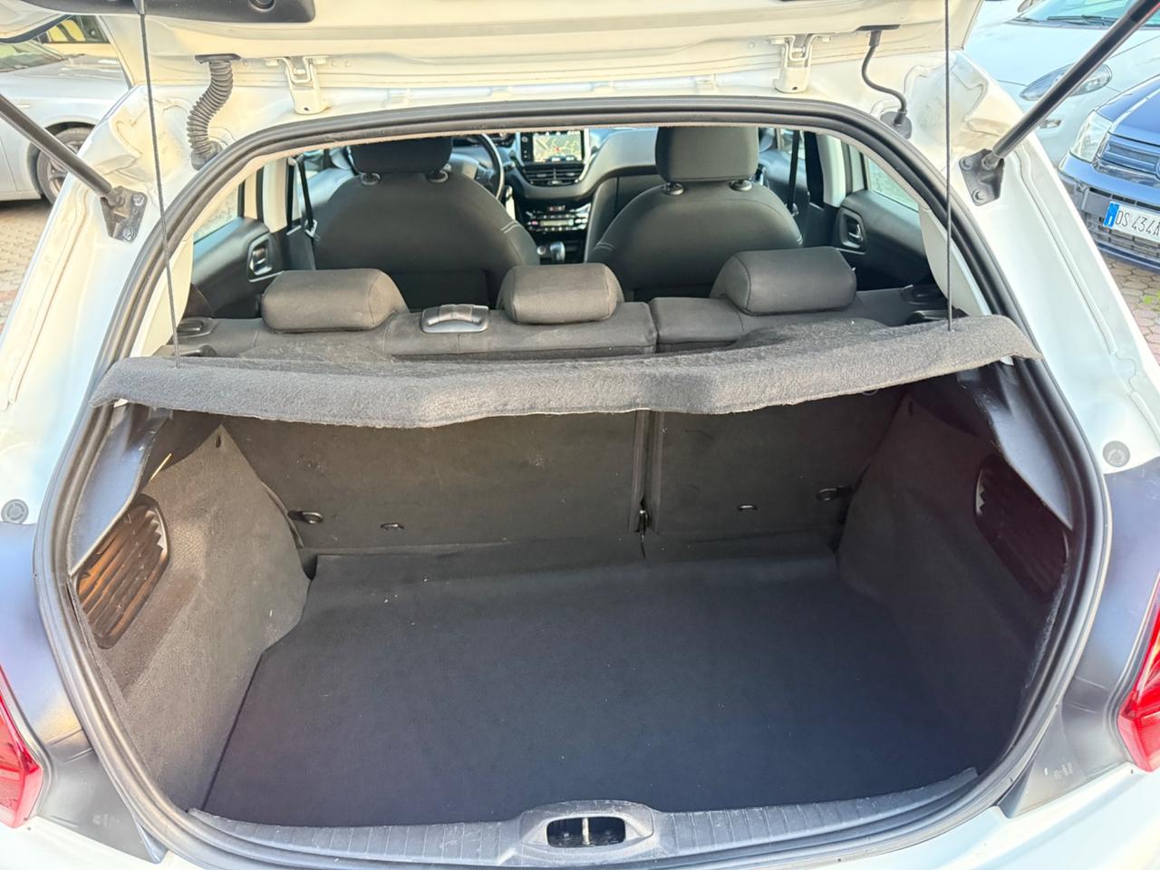 Peugeot 208 BlueHDi 75 5 porte Allure Km Certificati