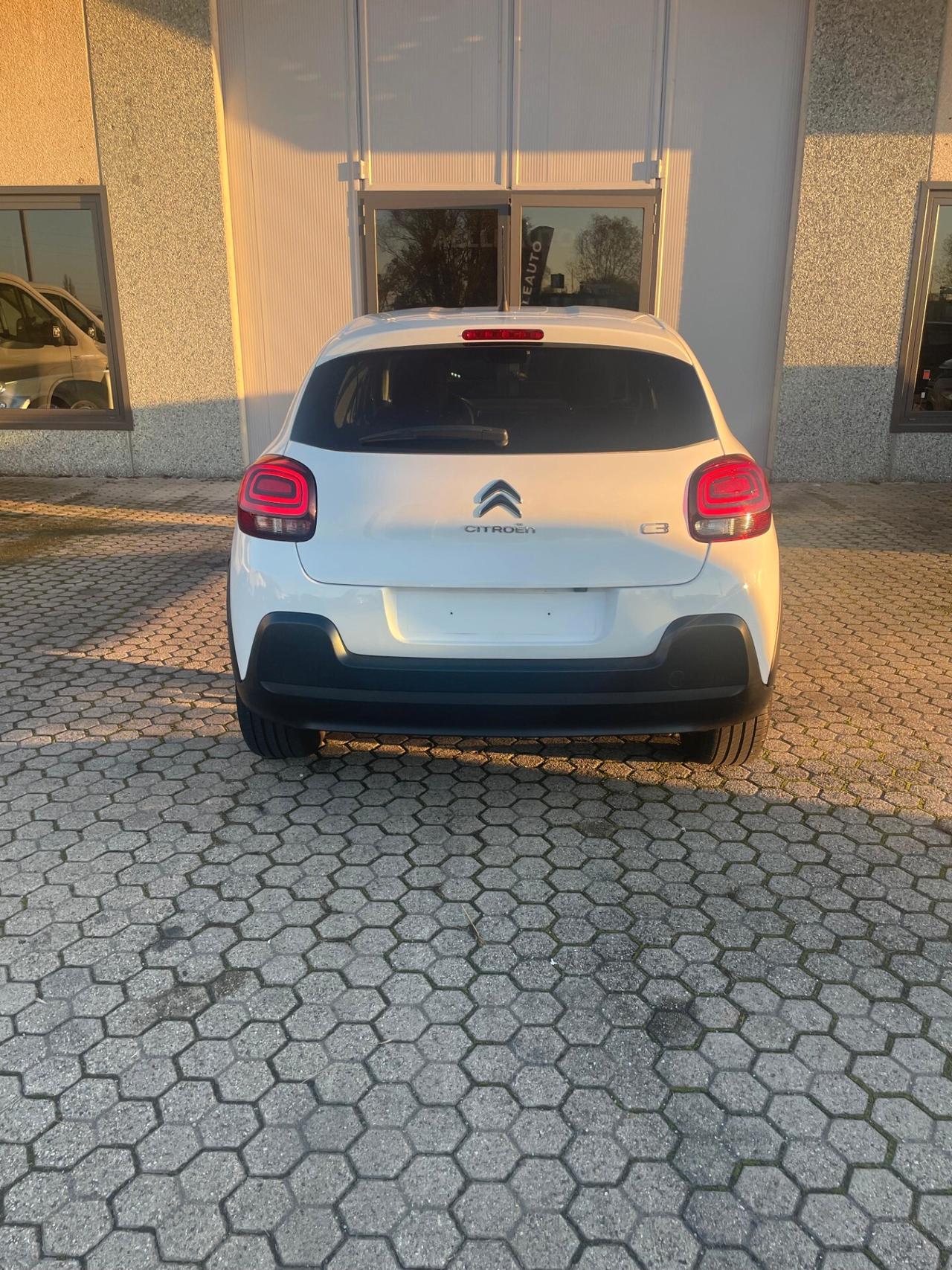 Citroen C3 PureTech 83CV Shine