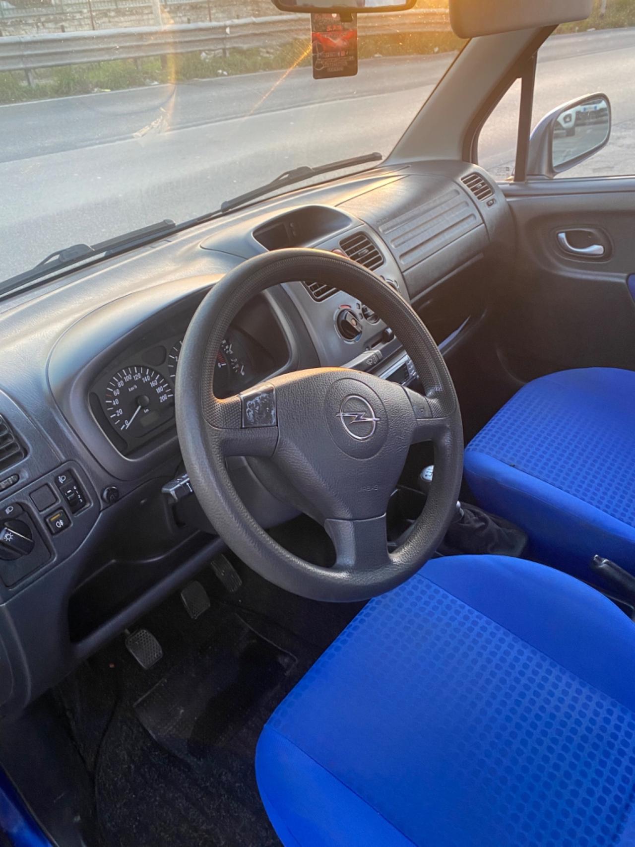 Opel Agila 1.3 CDTI Club