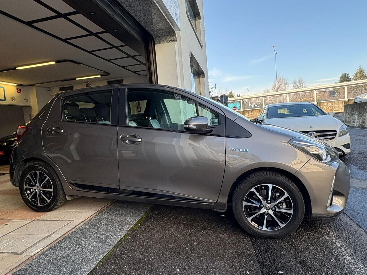 Toyota Yaris 1.5 Hybrid 5 porte Active