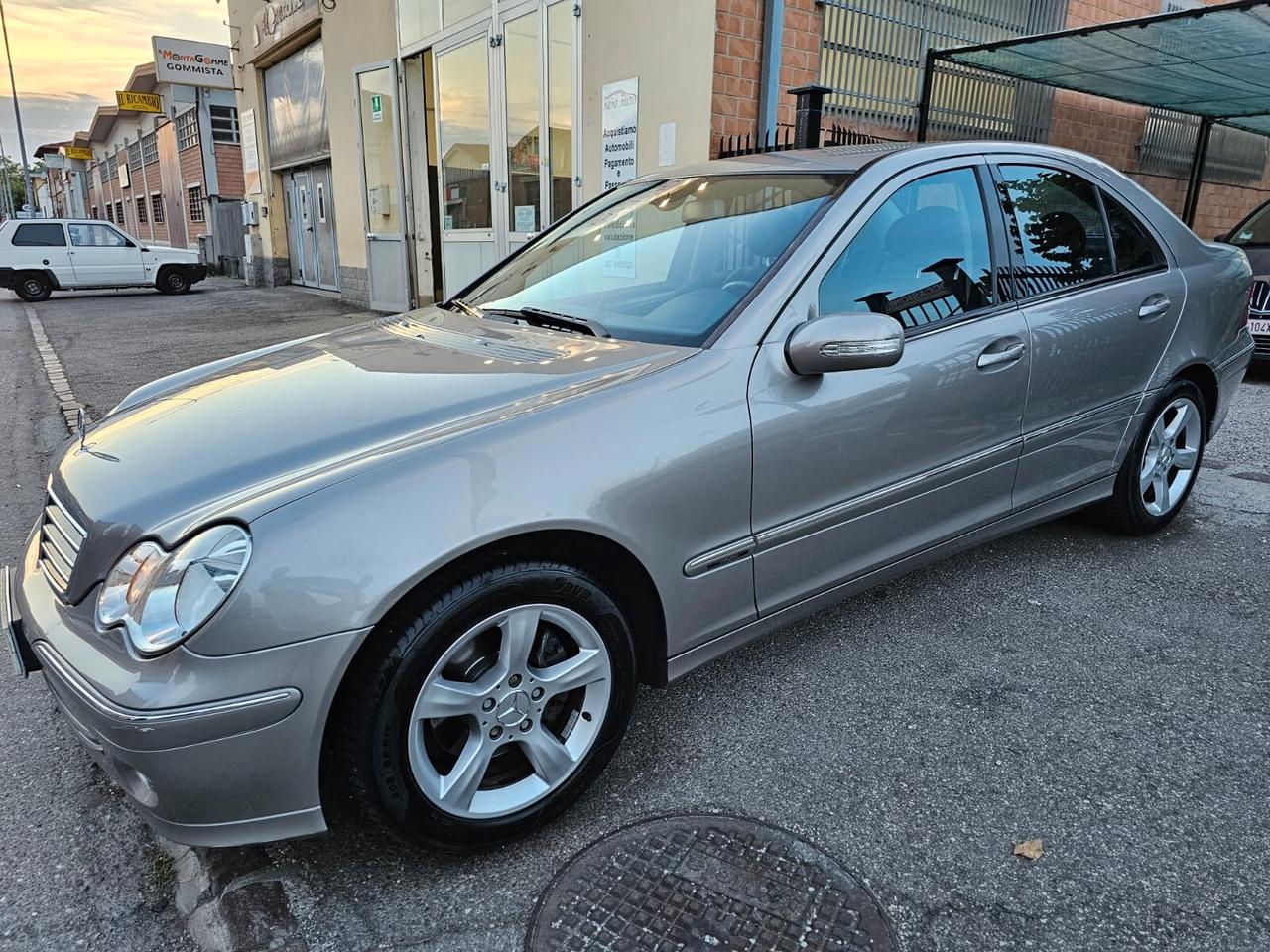 Mercedes-benz C 220 CDI 150cv Avantgarde*Aut*Pelle*Unipro*