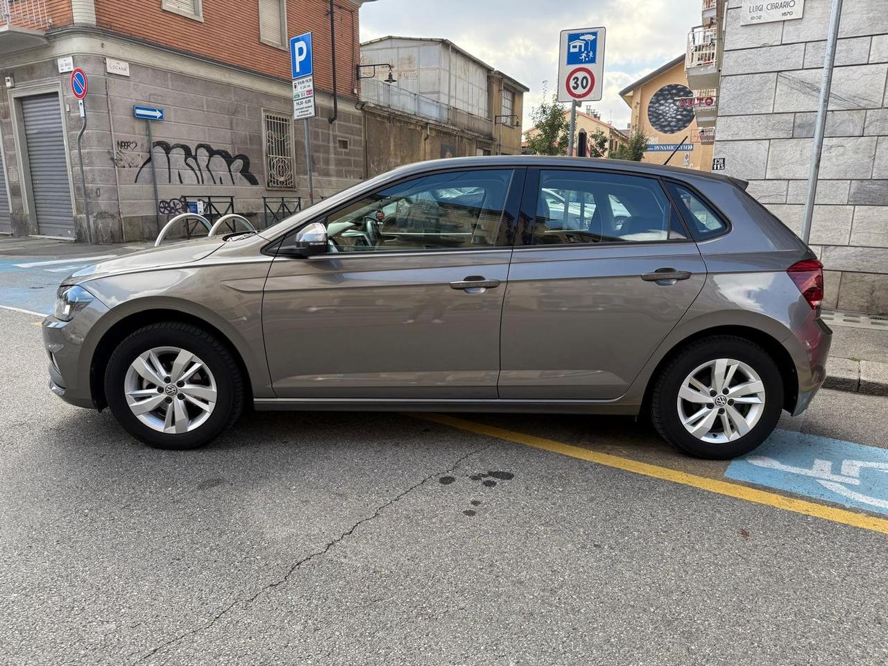 Volkswagen Polo COMFORTLINE 1.0 TGI