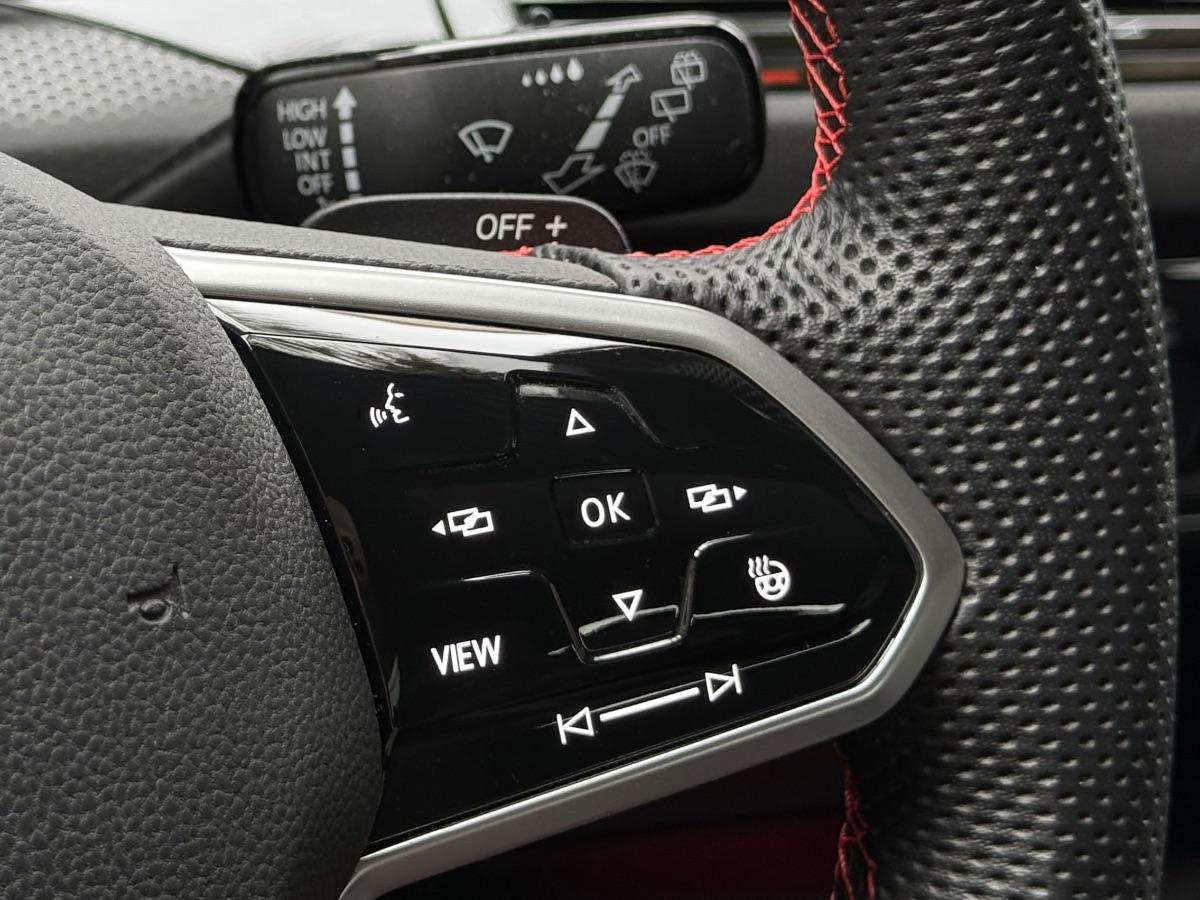 Volkswagen Golf 8 GTI 2.0 TSI 245 CV