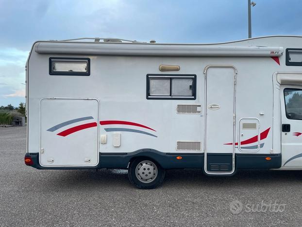 CAMPER MANSARDATO FIAT DUCATO 2004