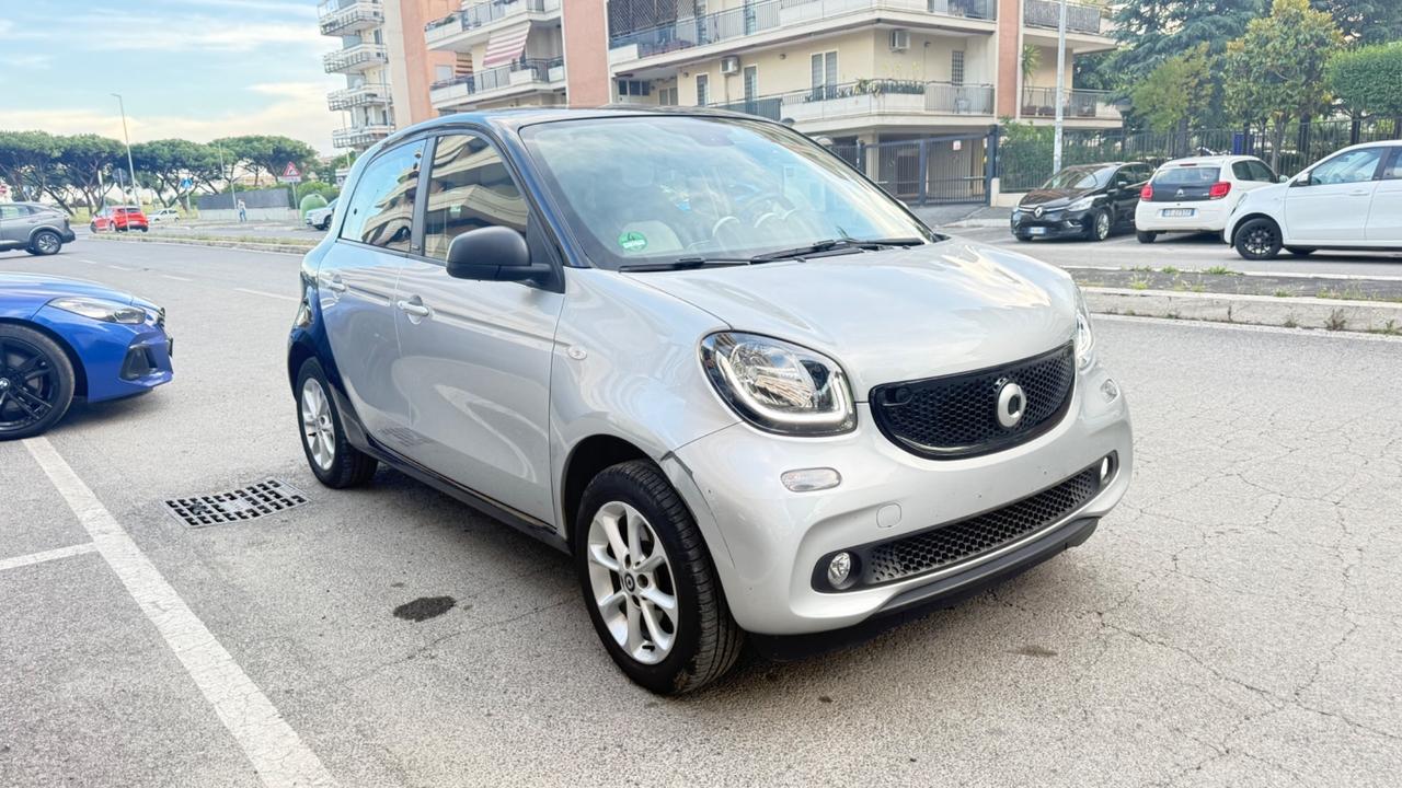 Smart ForFour 70 1.0 Passion LED PSC BLUETOOTH CERCHI 15
