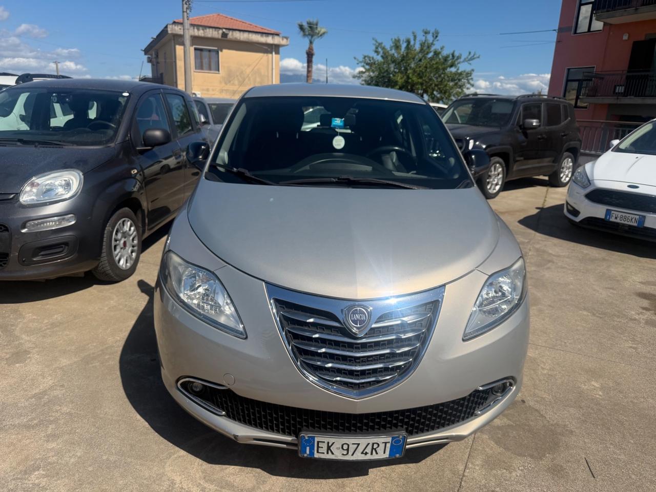 Lancia Ypsilon 1.3 MJT 75 CV Platinum