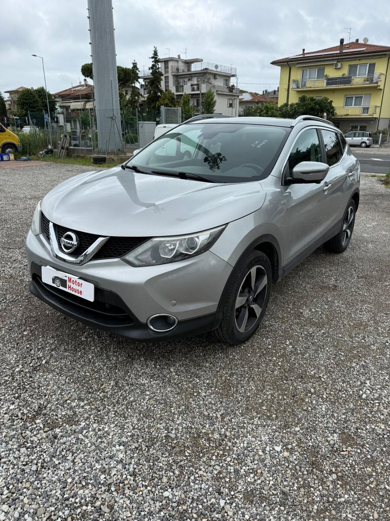 Nissan Qashqai 1.5 dCi DPF Tekna